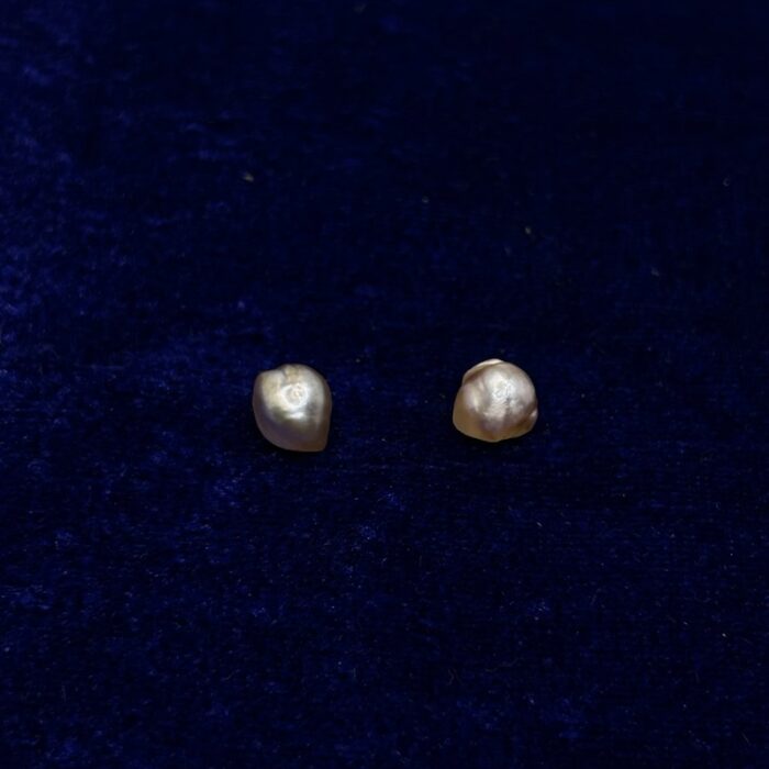 Natural Basra Pearls  2.56 ct (2.79 ratti), and 2.58 ct (2.81 ratti)