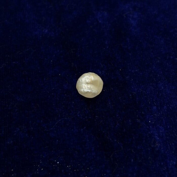 Natural Basra Pearl 3.26 ct (3.55 ratti)