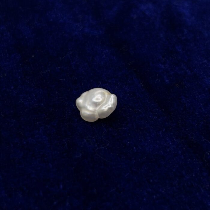 Natural Basra Pearl 4.60 ct (5.01 Ratti)