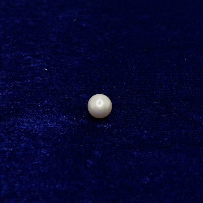 Natural Basra Pearl 3.07 ct (3.35 ratti)