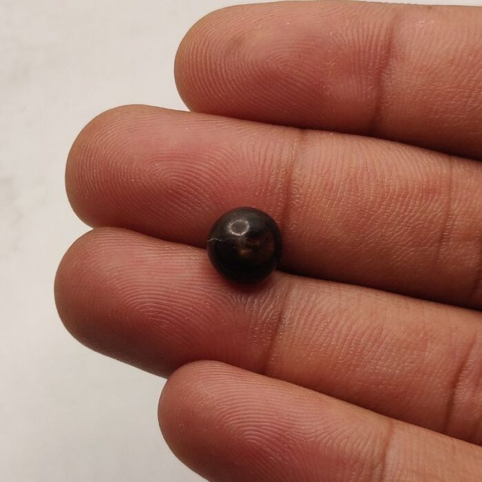 Natural Pinna Pearl 3.68 ct  (4.01 Ratti) - Image 2