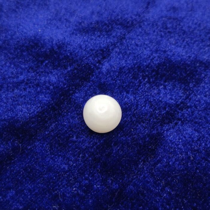 Natural Clam Pearl 5.80 ct (6.32 Ratti)