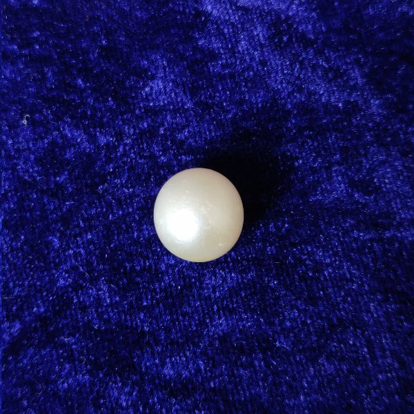 South Sea Pearl 13.95 ct (15.21 ratti)